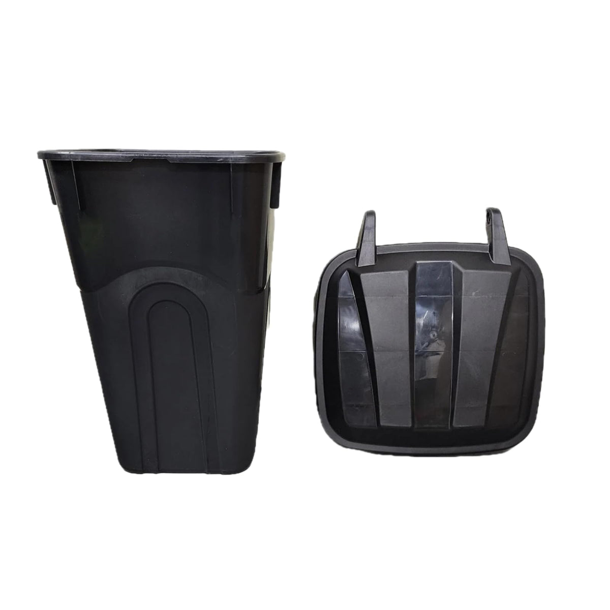 32 Gallon Black Wheeled Plastic Garbage Can with Attached Lid M829